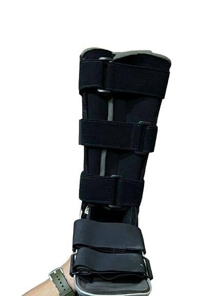 Bledsoe Ankle Walker Boot  Perfect Condition 4