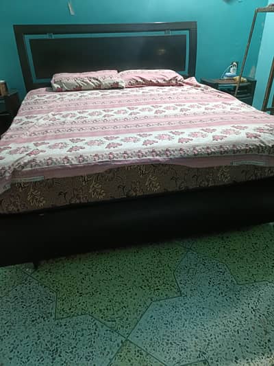 Kimg Size Double Bed 2 Side Table With Almari