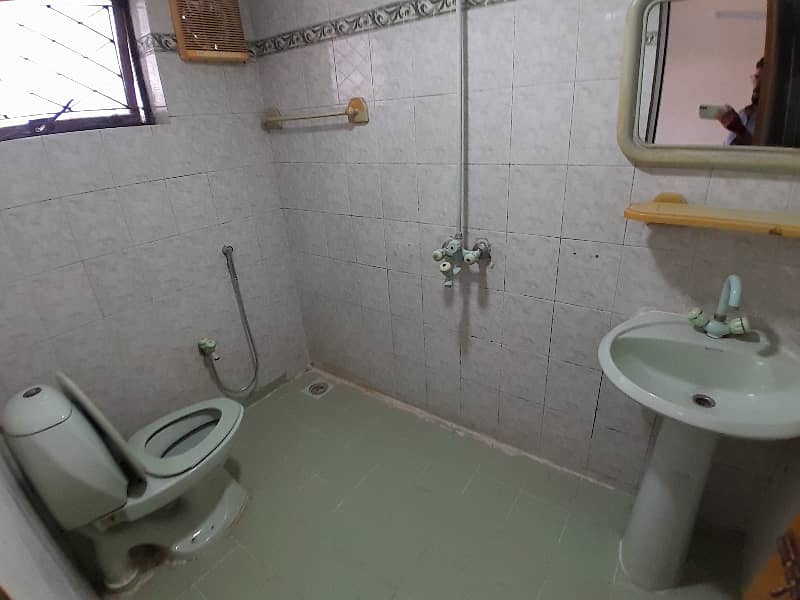 Upper Portion For Rent 5