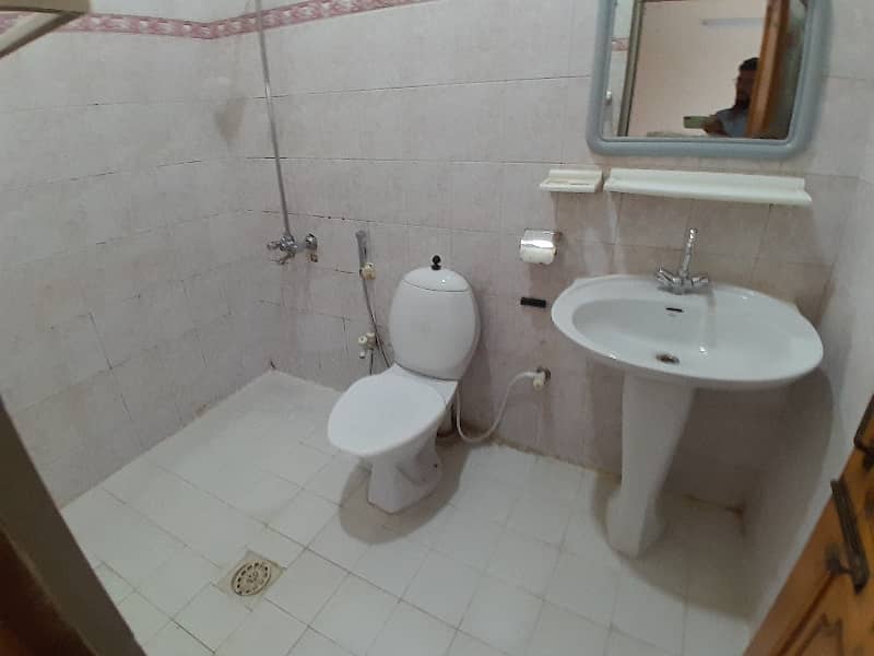 Upper Portion For Rent 8