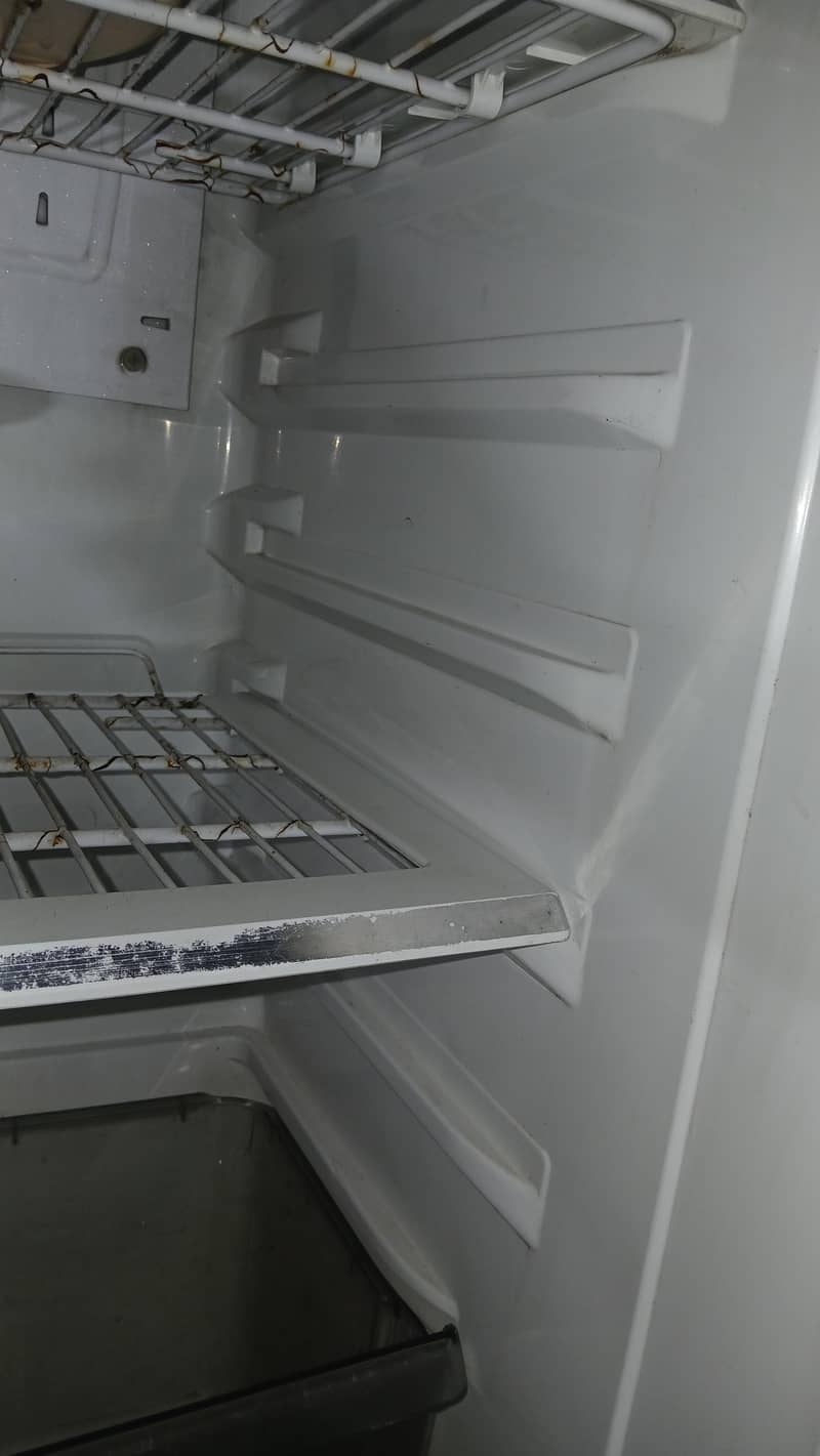 Pell refrigerator 2