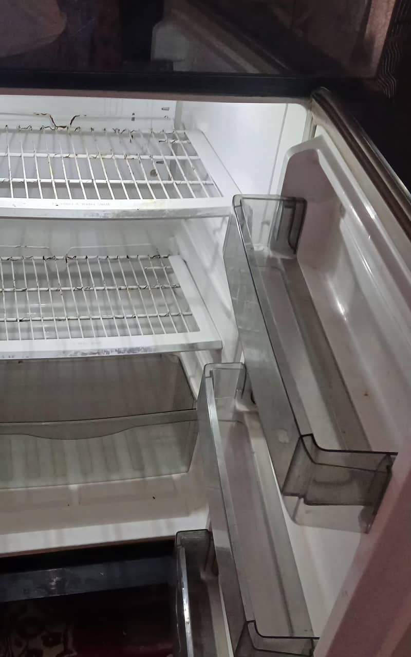 Pell refrigerator 3