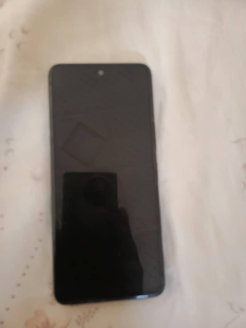 Tecno Camon 18T with box 0