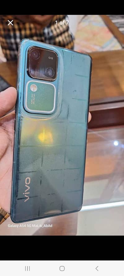 Vivo V30