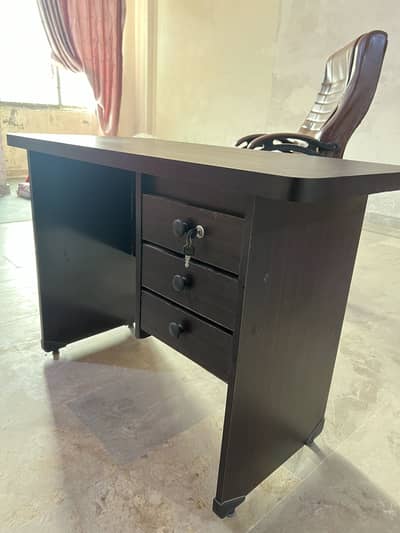 Study table and chair