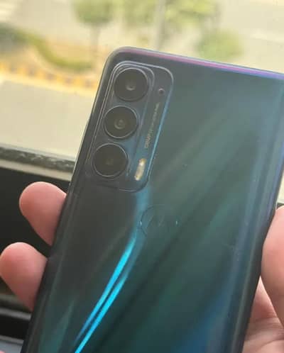 Motorola Edge 5G UW 2021 A