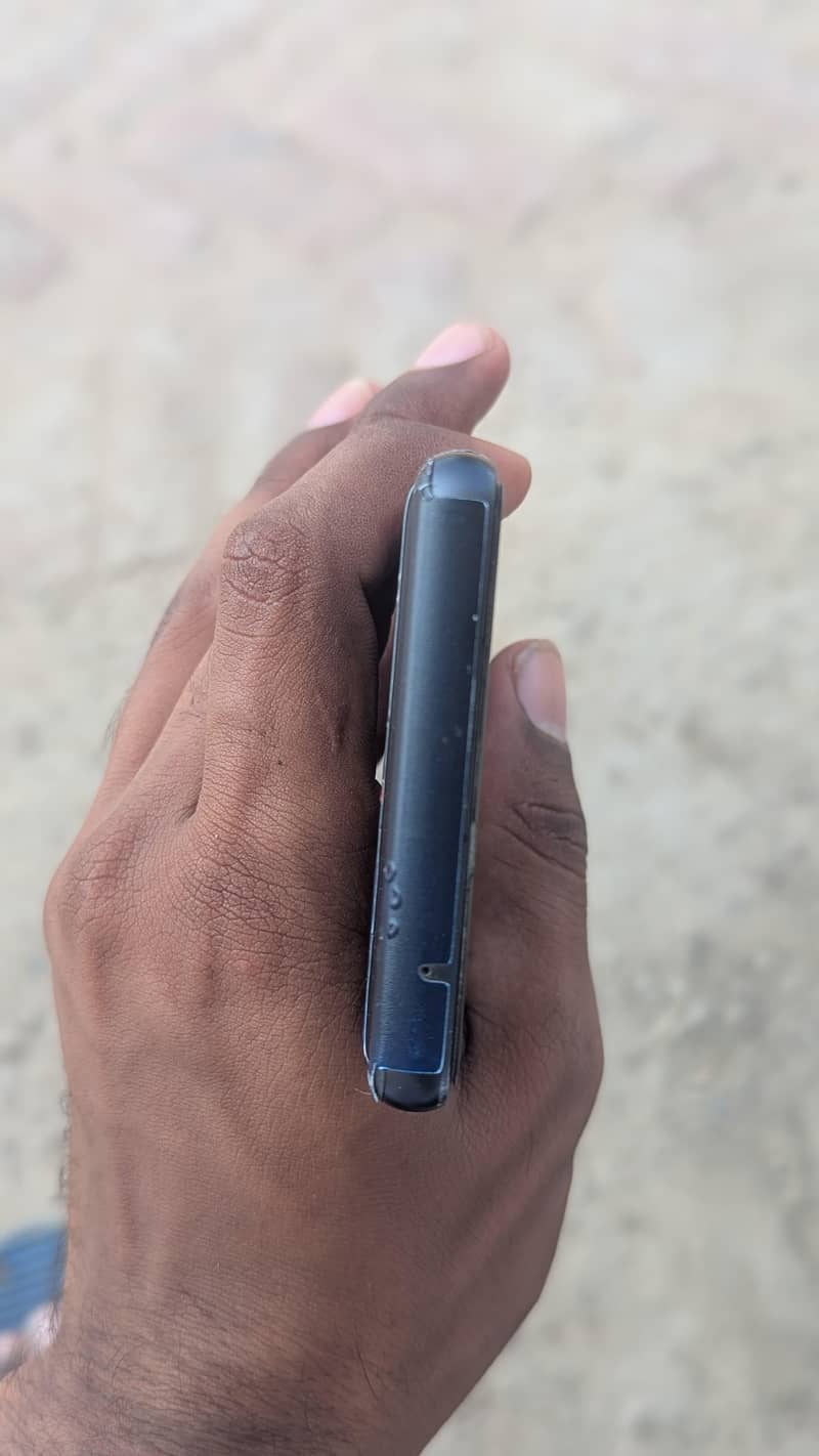 Google Pixel 7a 3