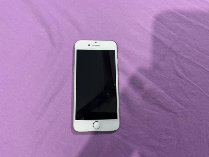 Apple iPhone 7 1