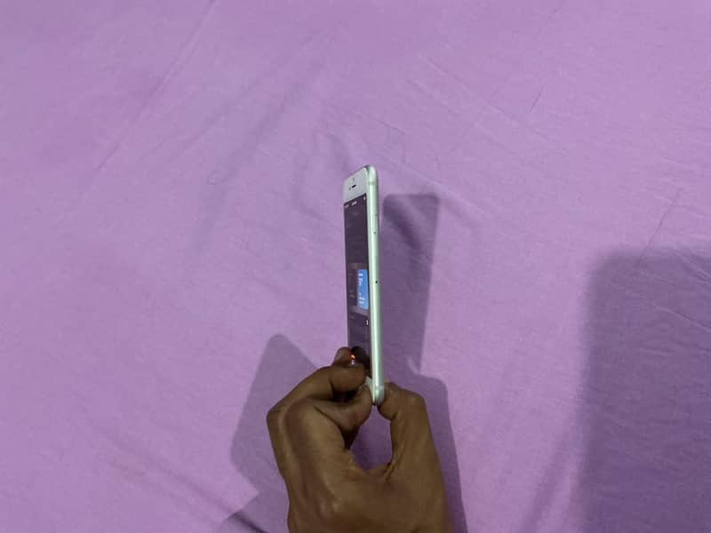 Apple iPhone 7 7