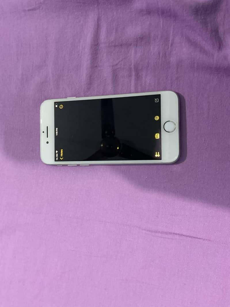 Apple iPhone 7 9