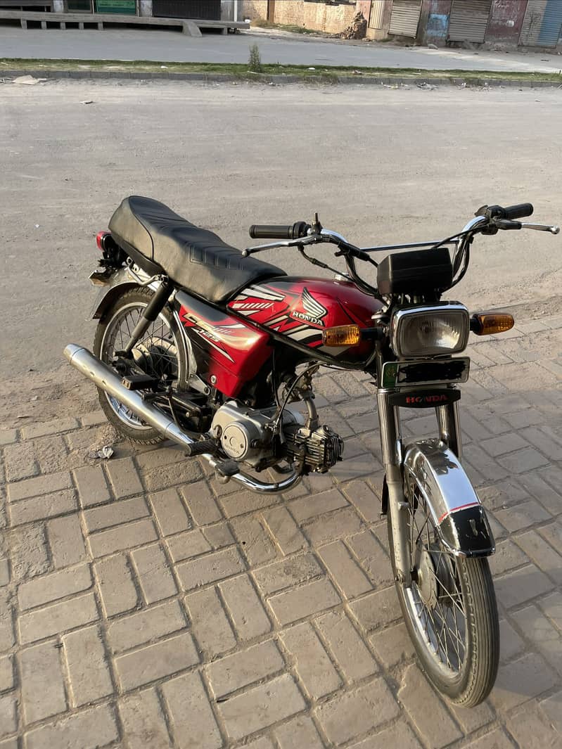 CD 70 2011 model 0