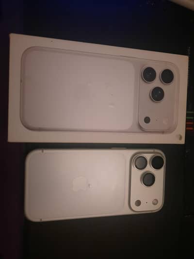 Iphone 17 pro JV  256Gb silver,brand new condition ,13 cycle