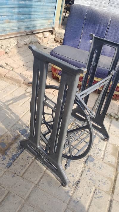 sawing machine stand for sale in Sargodha  good condition