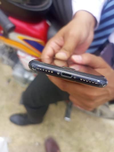 Iphone se 2020 for sale in cheap price