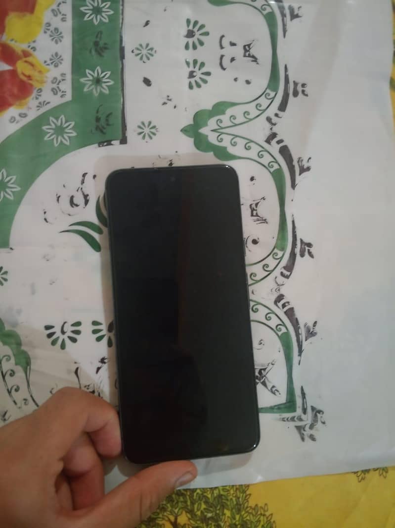 Google Pixel 8 4