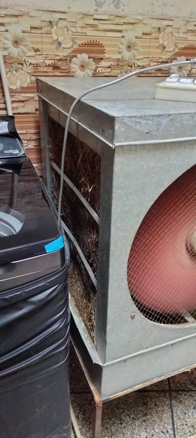medium size lahori cooler condition 10/9