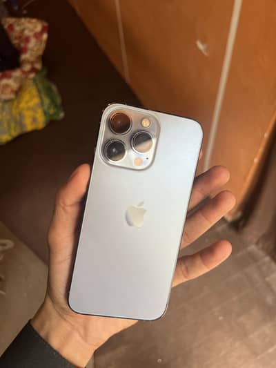 Apple iPhone 13 Pro