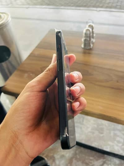I phone 15 mini