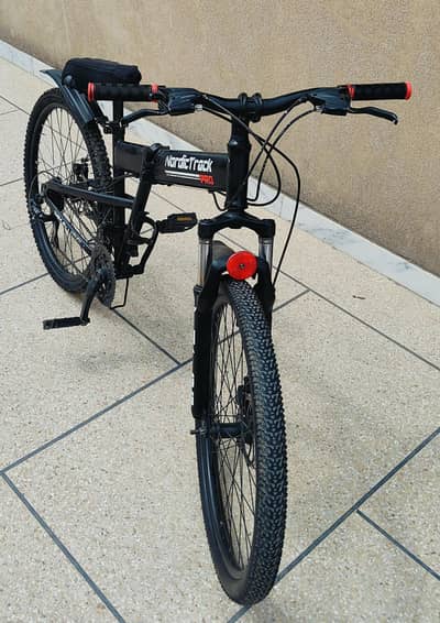 Mardic Track cycle with gears and disk brakes