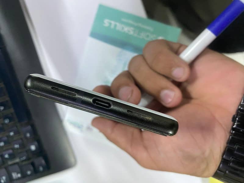Google Pixel 6 0