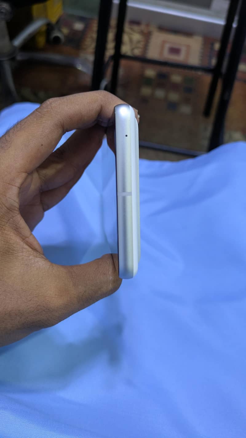Google Pixel 7 3