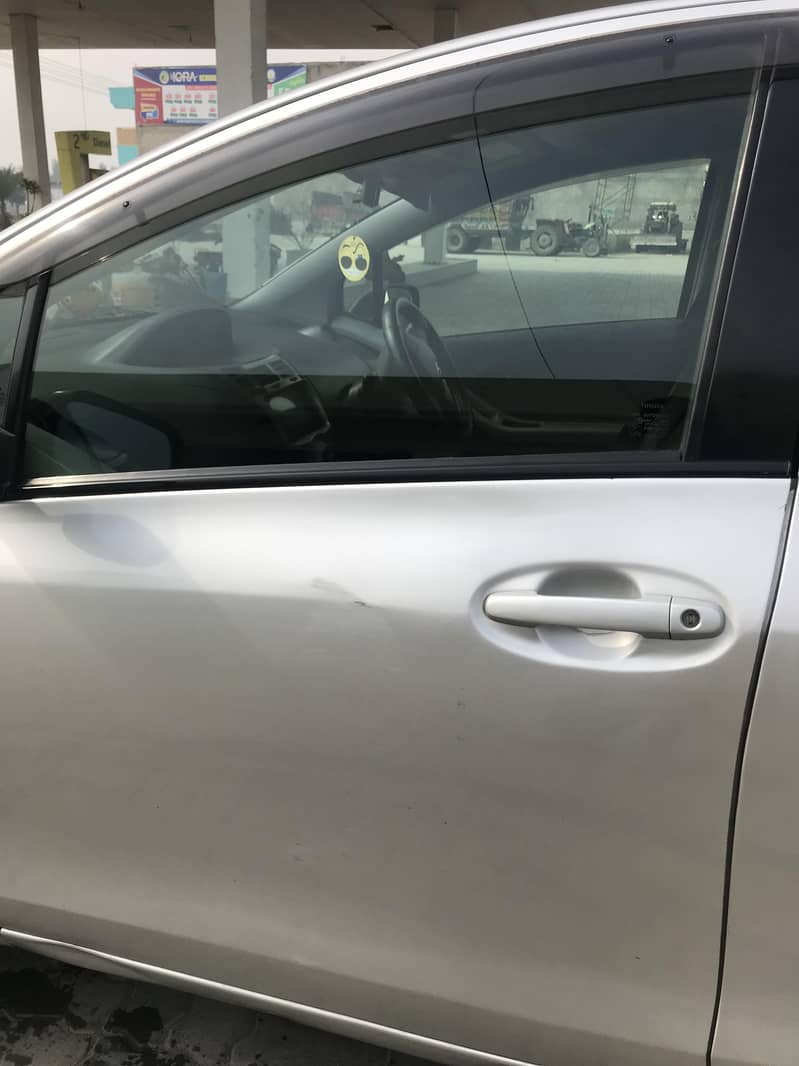 vitz 2010/13 6