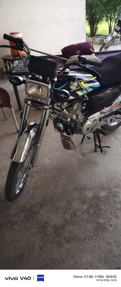 125 koy falt nahi ha