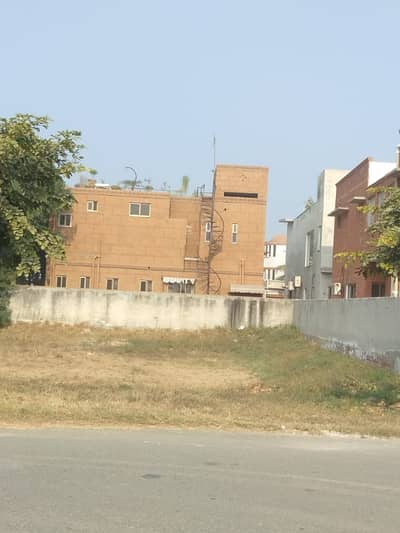1 Kanal Plot For Sale in DHA Phase 7 Block Y Plot No 707 Prime Location
