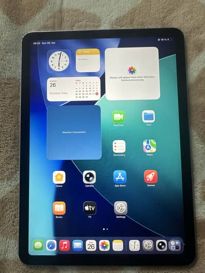 iPad Air 4 64GB in good condition
