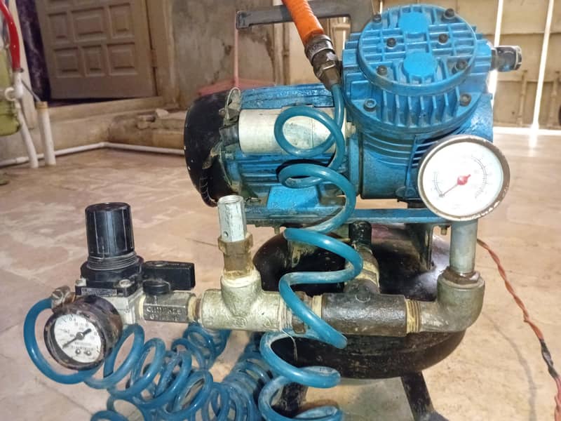 Compact air compressor portable 4