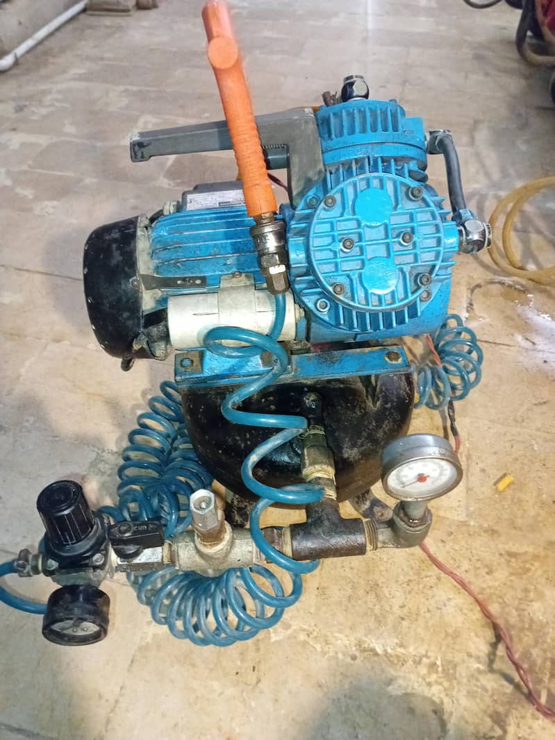 Compact air compressor portable 7