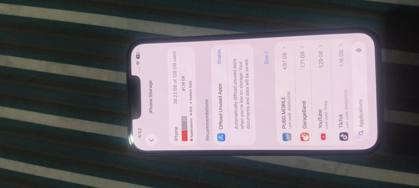 Apple iPhone 13 6