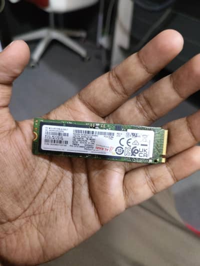 Samsung 512 GB Nvme 100-99% Health