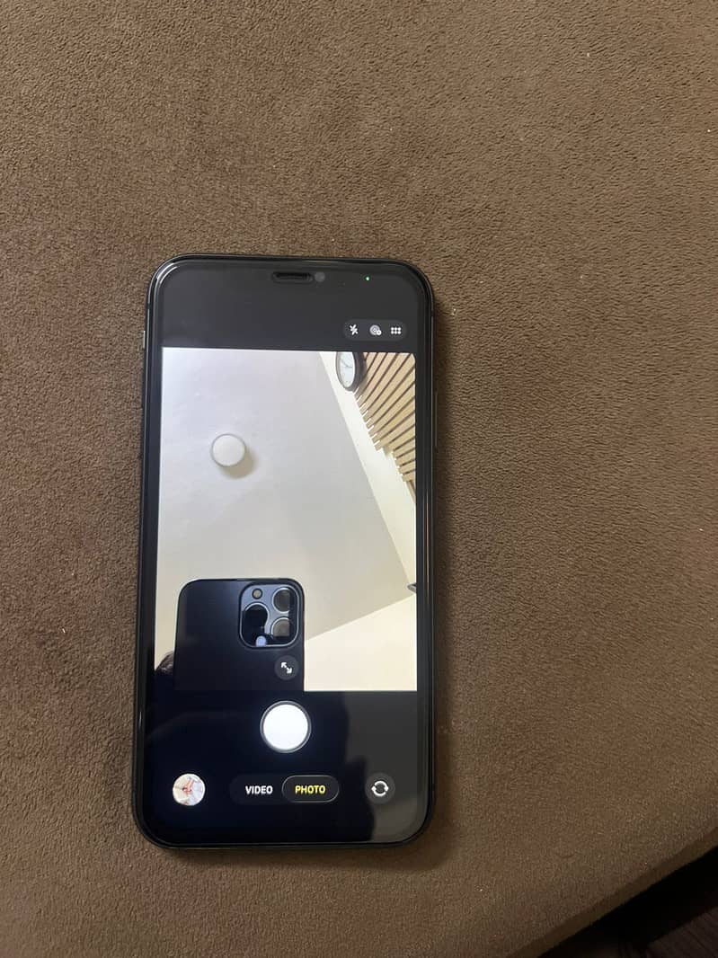 Apple iPhone 11 8