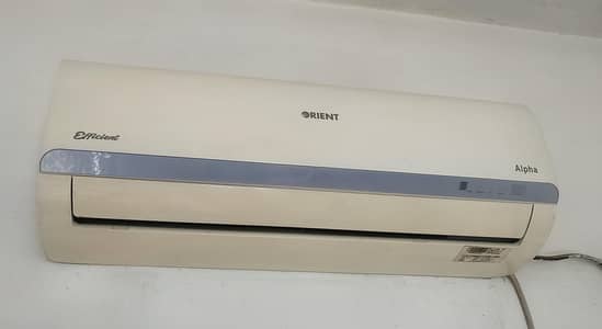 Orient Alpha 12G Silver White 1 Ton Non-Inverter AC