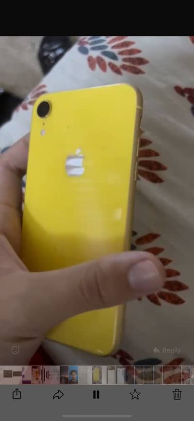 iPhone XR jv