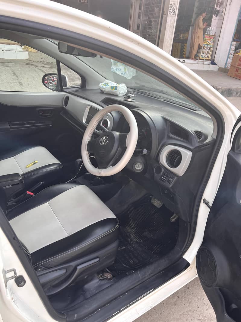 vitz 1 2