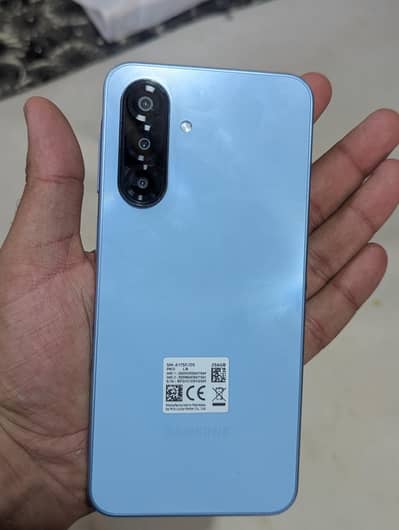 Samsung A17. . . . 8/256  . . . New hai 11 month warranty ma hai use nahi hua