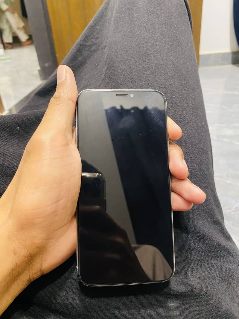 Apple iPhone X 1