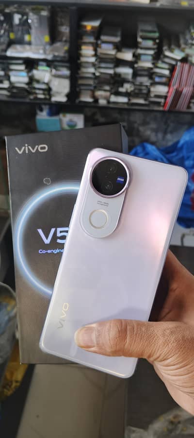 Vivo V50 12/512 gb with all original accessories