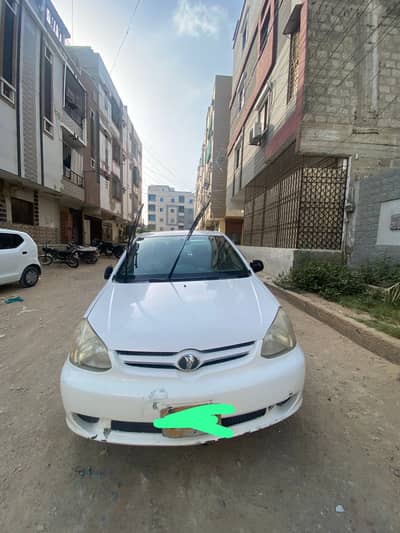 Toyota Platz 2004-2007