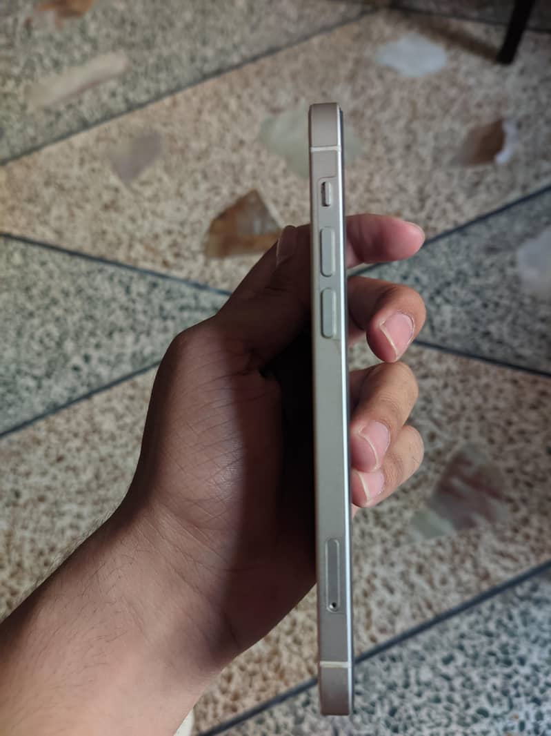 Apple iPhone 12 2