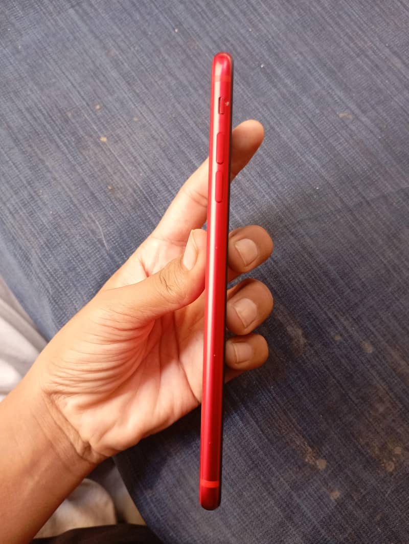 Apple iPhone 8 Plus 1