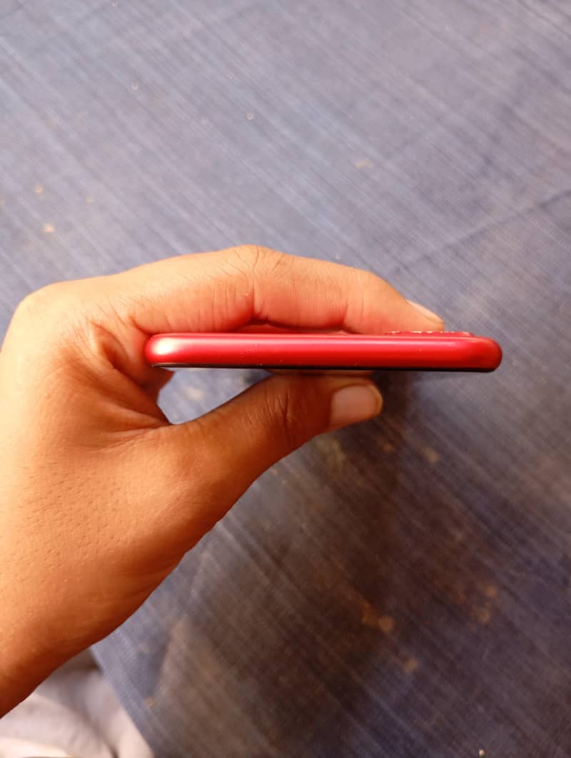 Apple iPhone 8 Plus 4