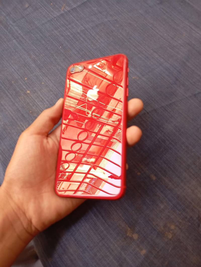 Apple iPhone 8 Plus 5