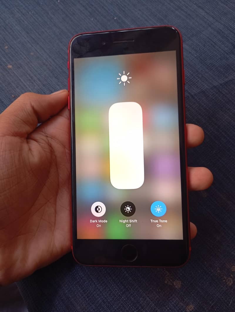 Apple iPhone 8 Plus 6