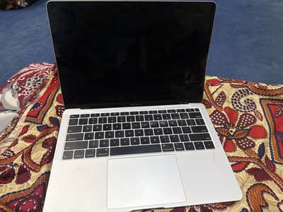 Macbook air 2017 8gb 256gb ssd