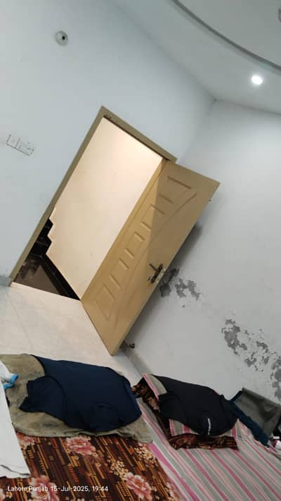 FURNISH ROOM WITH ATTACHED BATH AVAILABLE FOR RENT