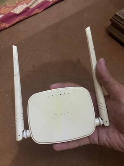 TENDA WIFI ROUTER
