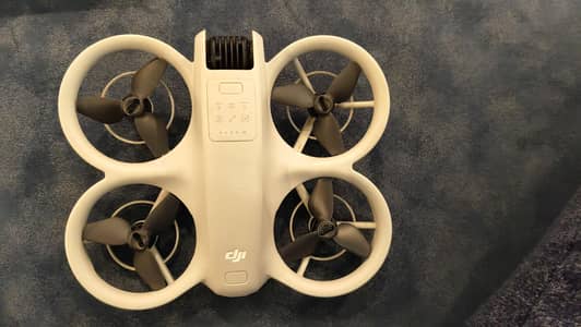 DJI NEO